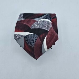 Alexander Lloyd Necktie 63x4 In Long Men’s Tie All Silk Red Grey Geometric